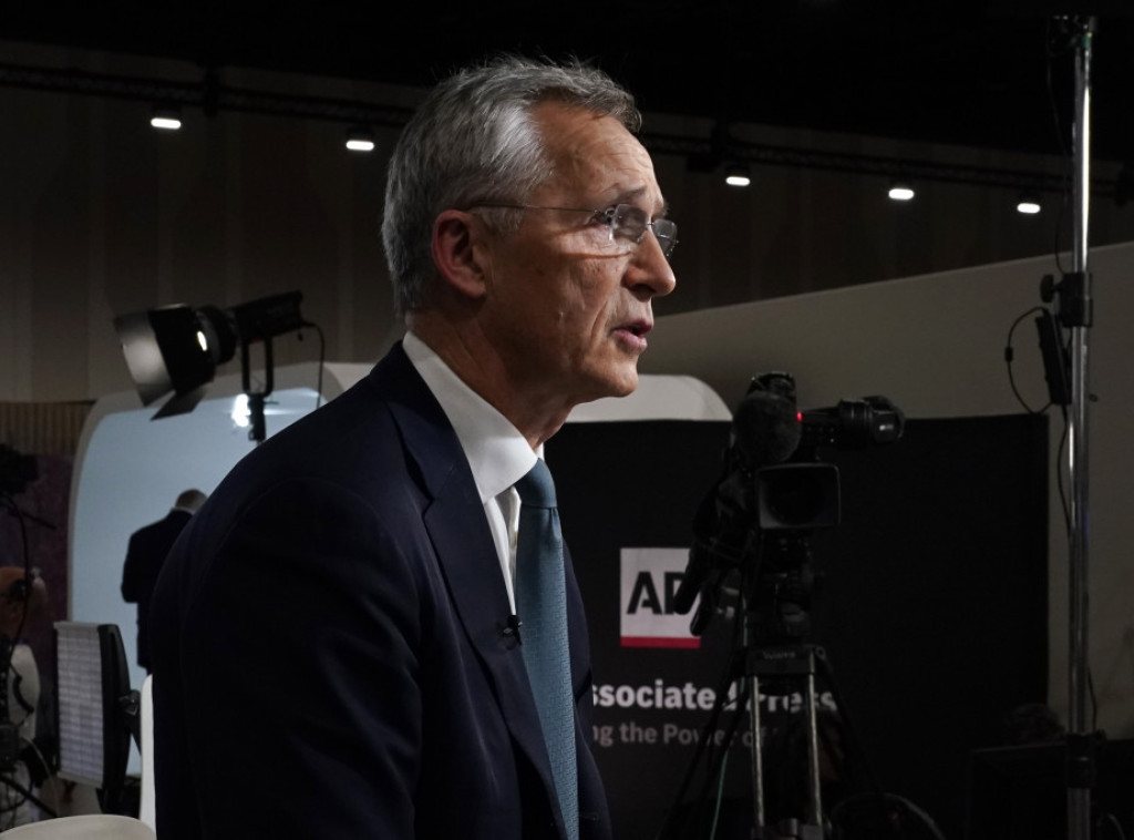 Stoltenberg u godišnjoj poruci: Bezbednost na KiM ključna za stabilnost na ZB