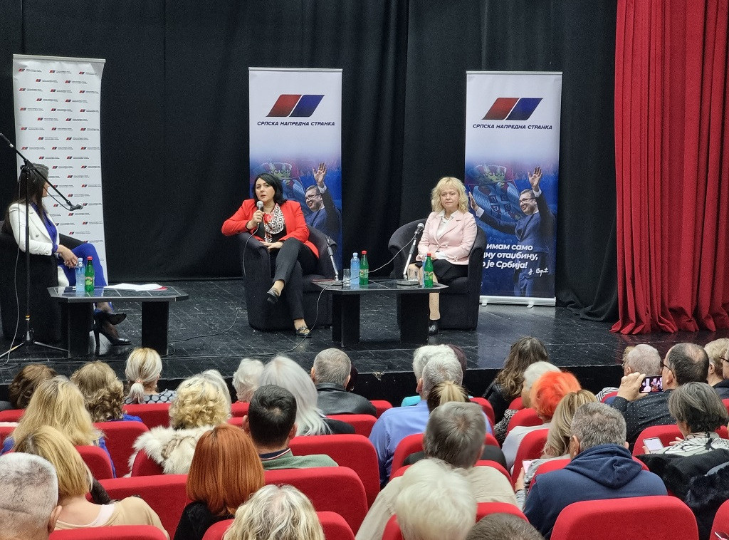 Svetlana Vujović i Marija Zdravković: Ulaganja u zdravstveni sistem nikad veća