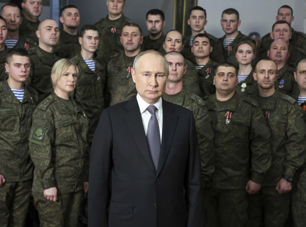 Putin: Ruski vojnici razbijaju iluziju o nepobedivoj zapadnoj vojnoj tehnologiji