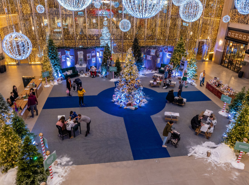 Beograd: Božićni festival u tržnom centru Galerija traje do 7. januara