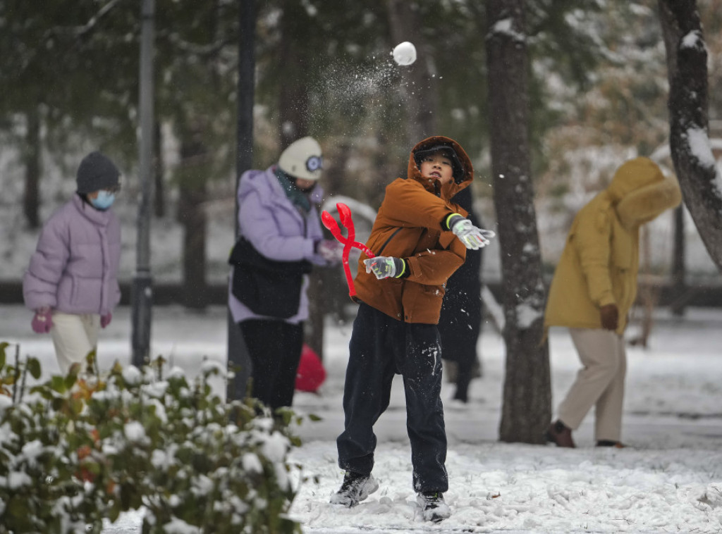 Kina: Sever zemlje pogodili snežna mećava i niske temperature, zatvorene škole