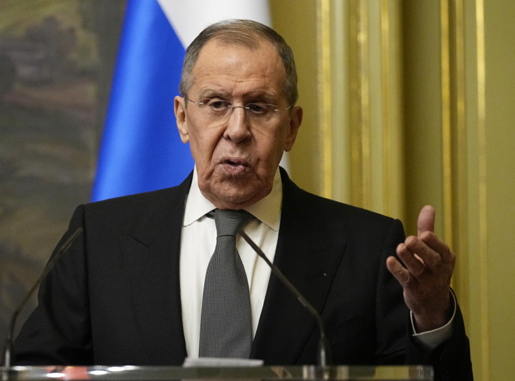 Lavrov: Servisiranje F-16 aviona u NATO zemljama blizu Ukrajine opasna ideja