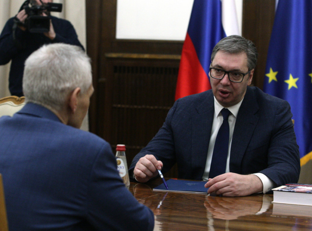 Vucic meets with Botsan-Kharchenko