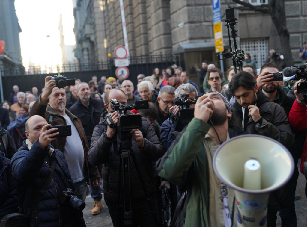 Niš: Prekinuta javna rasprava o izmenama zakona o obrazovanju, studenti ušli u Skupštinu