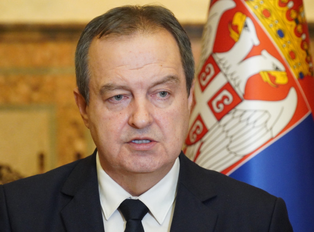 Dacic receives holiday greetings from Hungary's Szijjarto