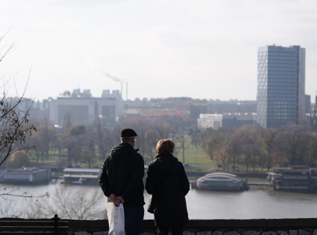 U Srbiji danas pretežno sunčano vreme, temperatura i do 16 stepeni