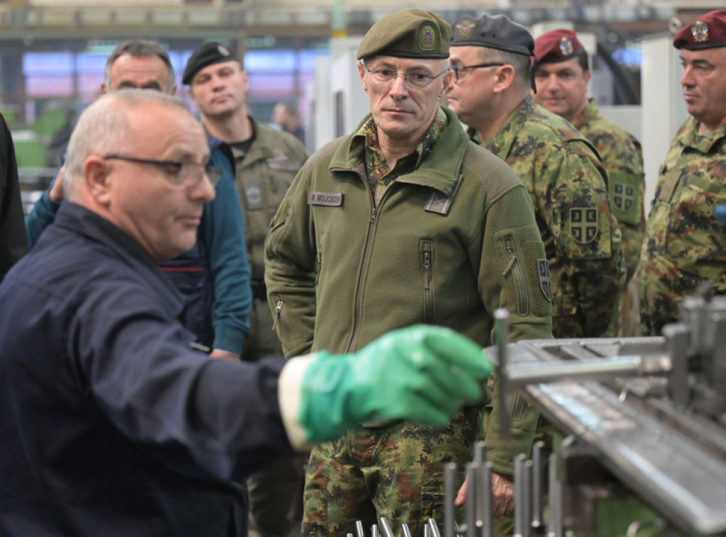 Načelnik Generalštaba posetio privredno društvo Zastava oružje