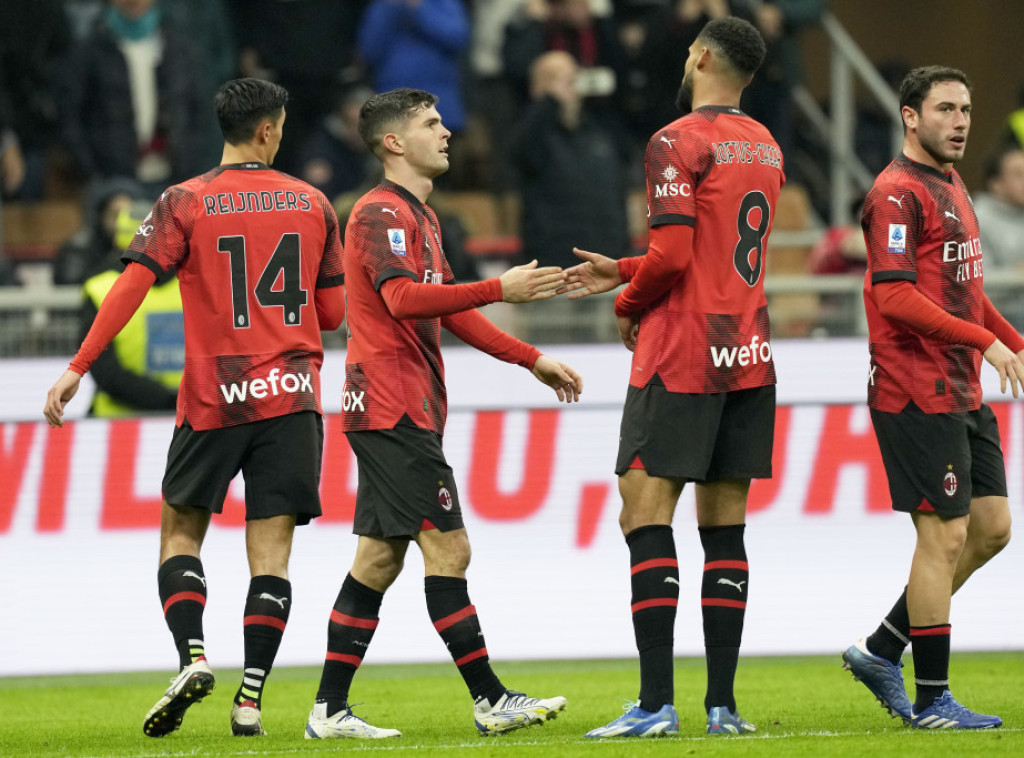 Milan pobedio Kaljari za četvrtfinale Kupa Italije, Luka Jović postigao dva gola