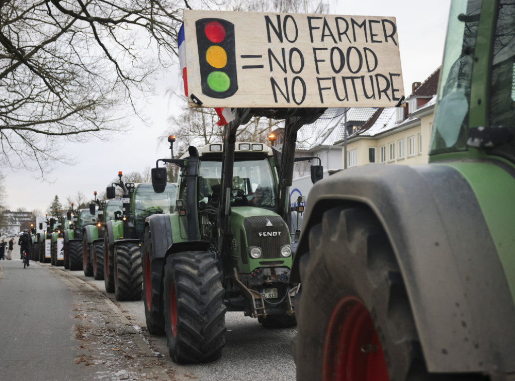 Lideri AfD-a podržali poljoprivrednike koji protestuju širom Nemačke