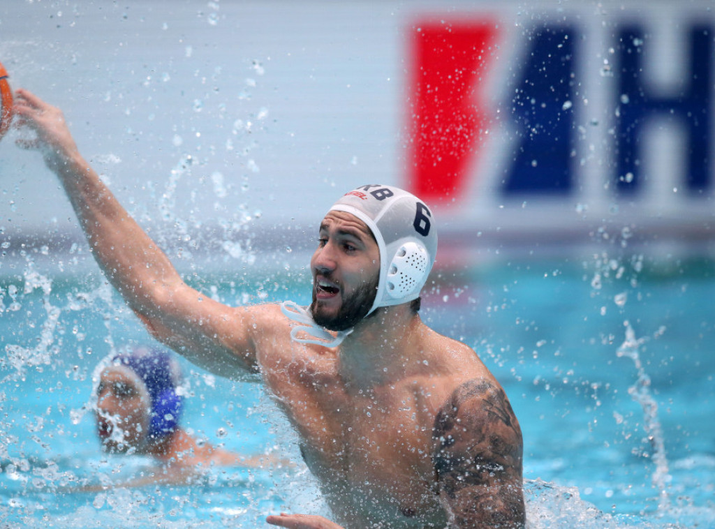 Serbia sink France at European water polo championship