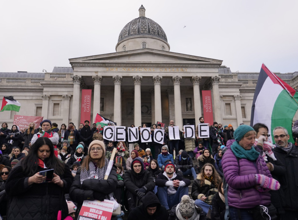 U Londonu održan marš u okviru globalnog dana akcije protiv rata između Izraela i Hamasa