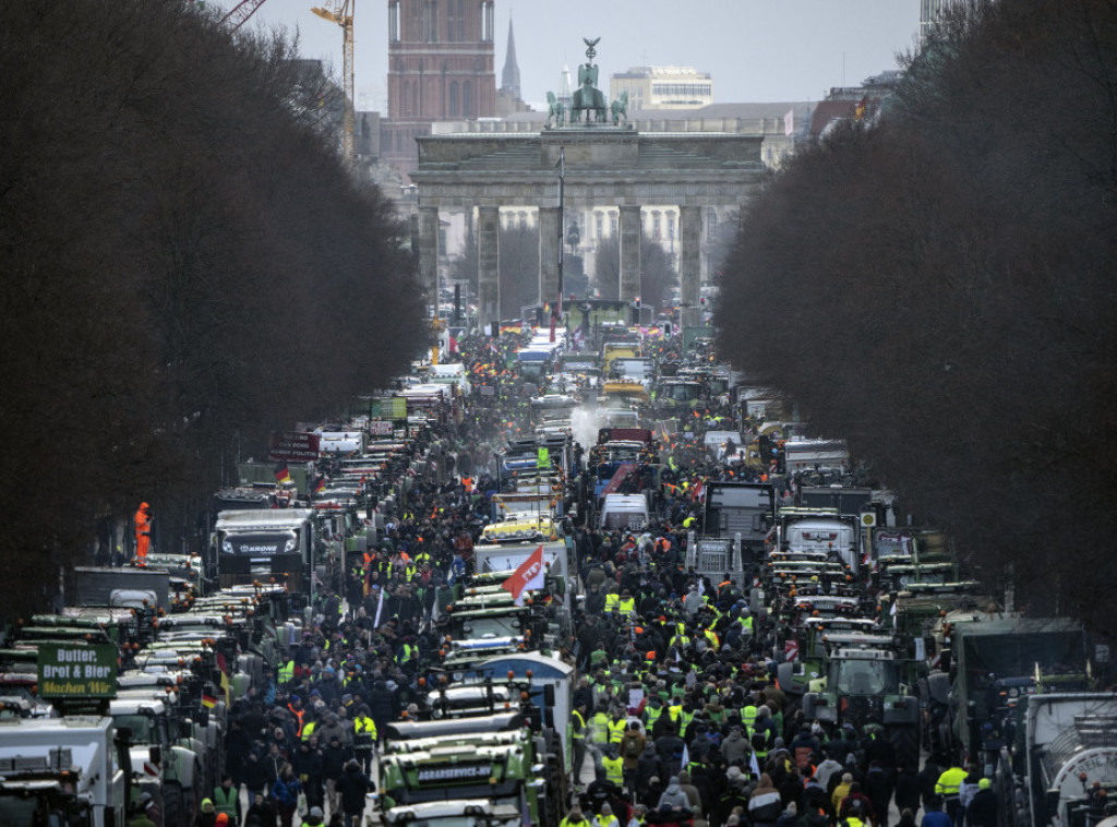 U Berlinu je nastavljen protest vozača zbog cena putarina, moguć je novi protest poljoprivrednika