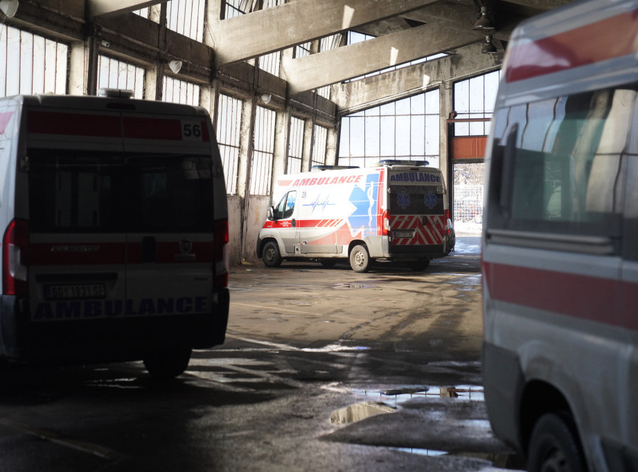Tri osobe lakše povređene u dva udesa u Beogradu