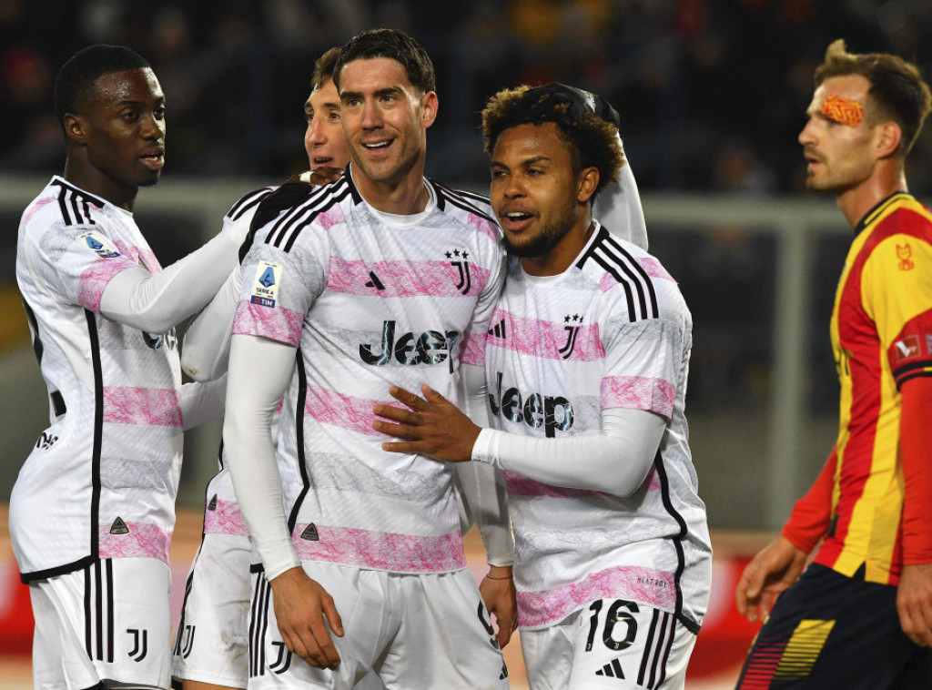 Dva gola Vlahovića u pobedi fudbalera Juventusa protiv Lećea za prvo mesto
