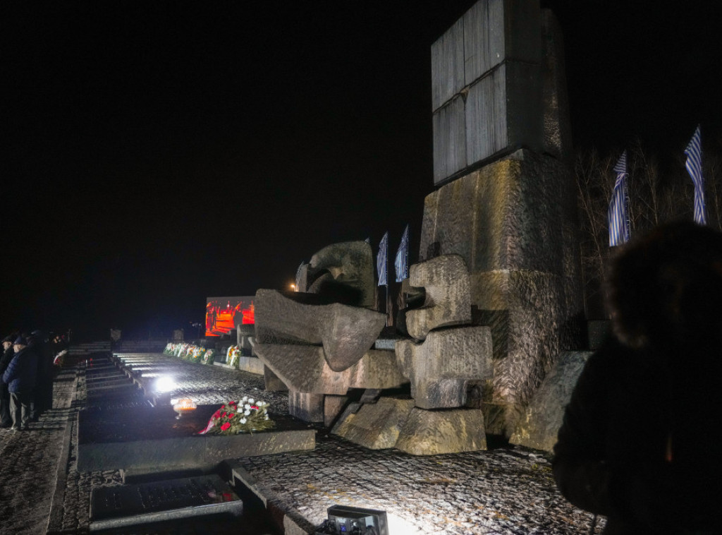 Varšava protestovala zbog greške Fon der Lajen na mreži X da je logor Aušvic bio poljski