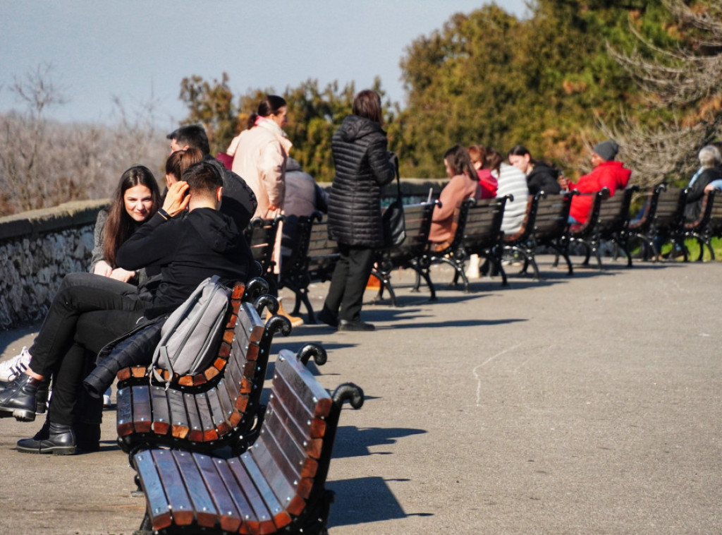 U Srbiji danas pretežno sunčano, temperature do 22 stepena