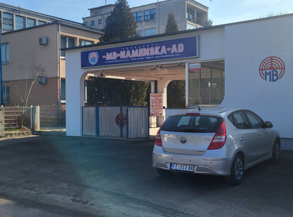Šestoro radnika povređeno u požaru u fabrici "Milan Blagojević" u Lučanima