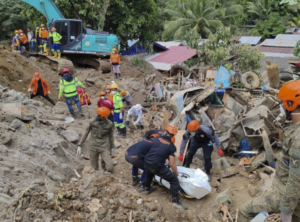 Broj poginulih u klizištu na Filipinima povećao se na 54