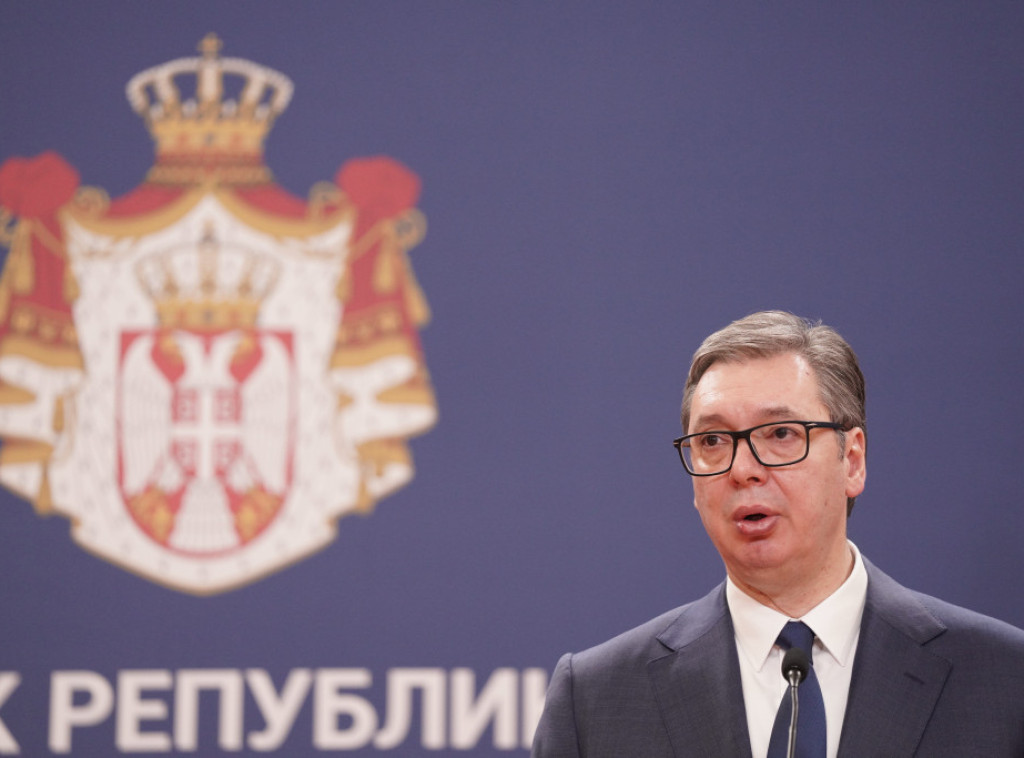 Vucic congratulates Serbians on Statehood Day