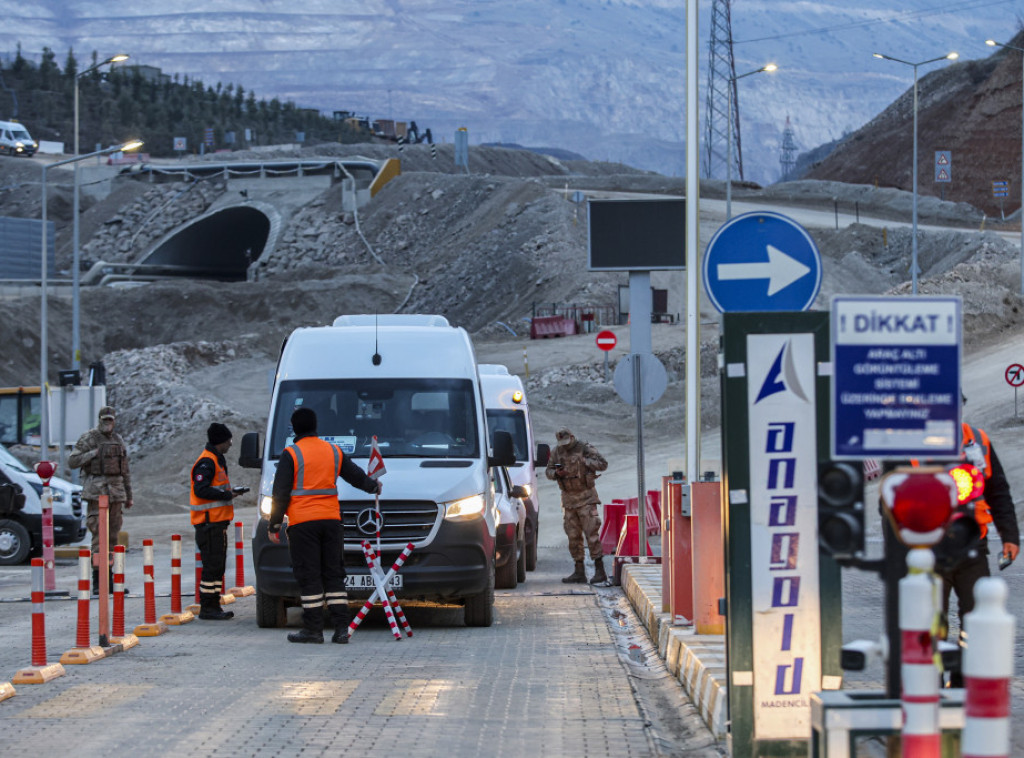 Turska: Natavljena potraga za više rudara nakon klizišta u rudniku zlata