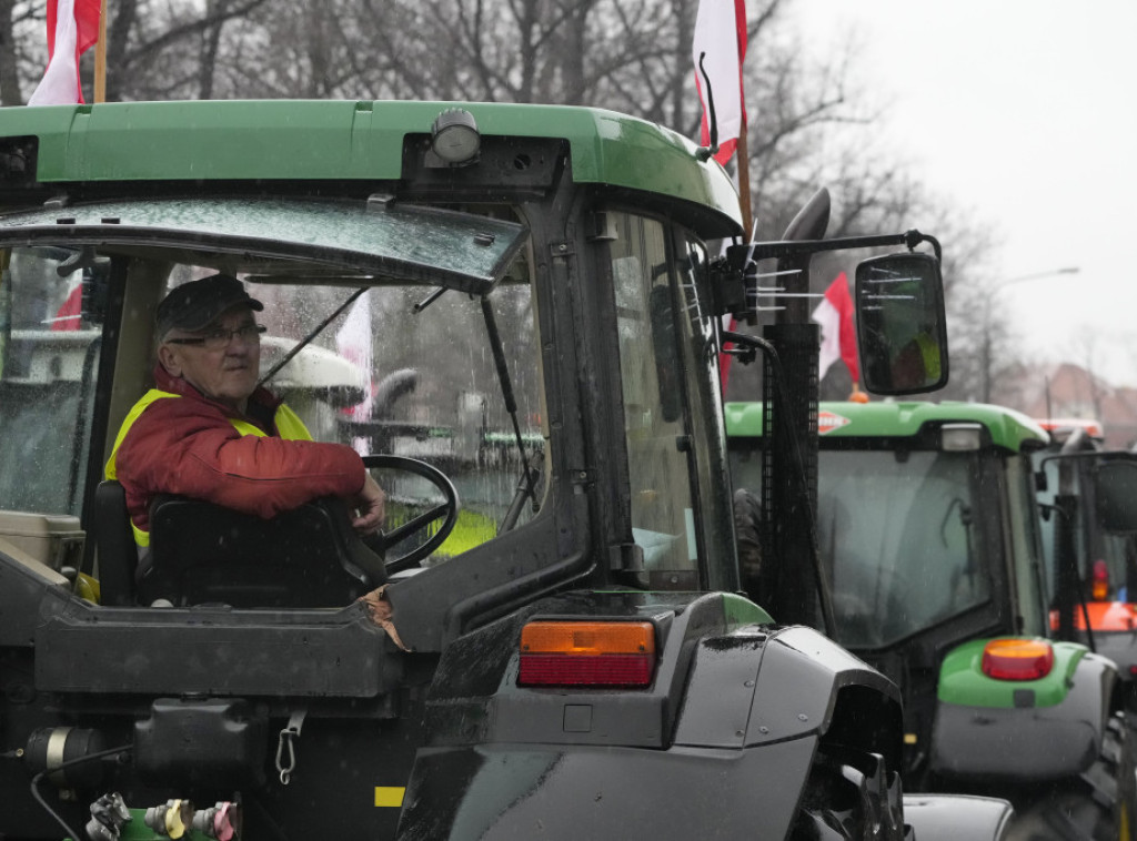 Poljski farmeri blokiraju granične prelaze s Ukrajinom