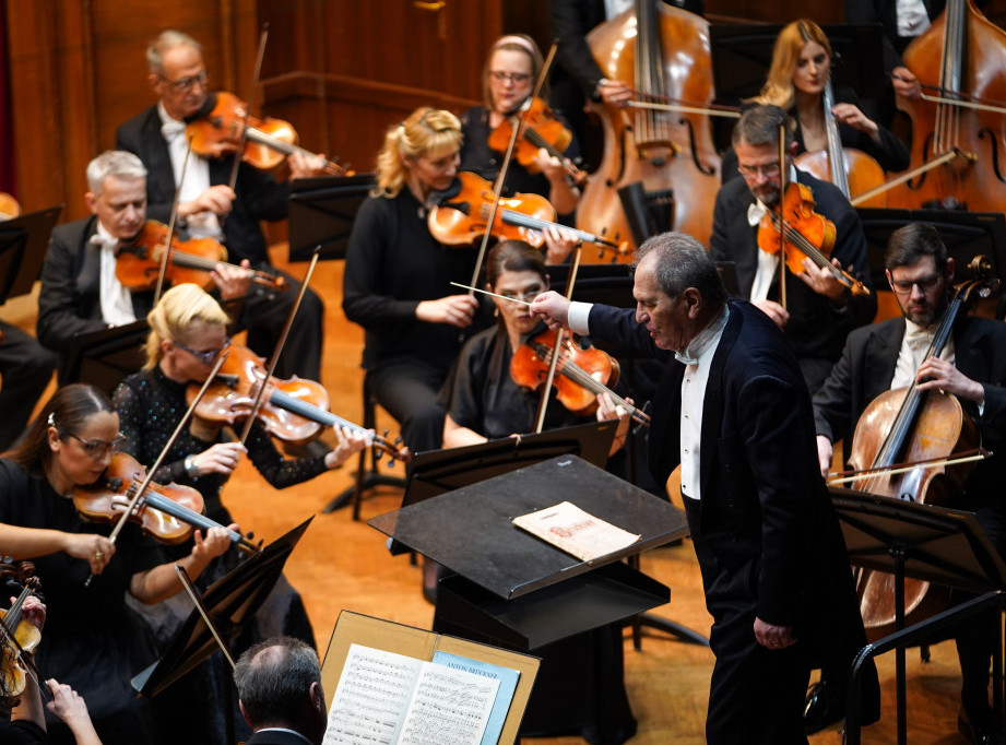 Beogradska filharmonija i dirigent Kristijan Mandeal obeležili jubilej koncertom