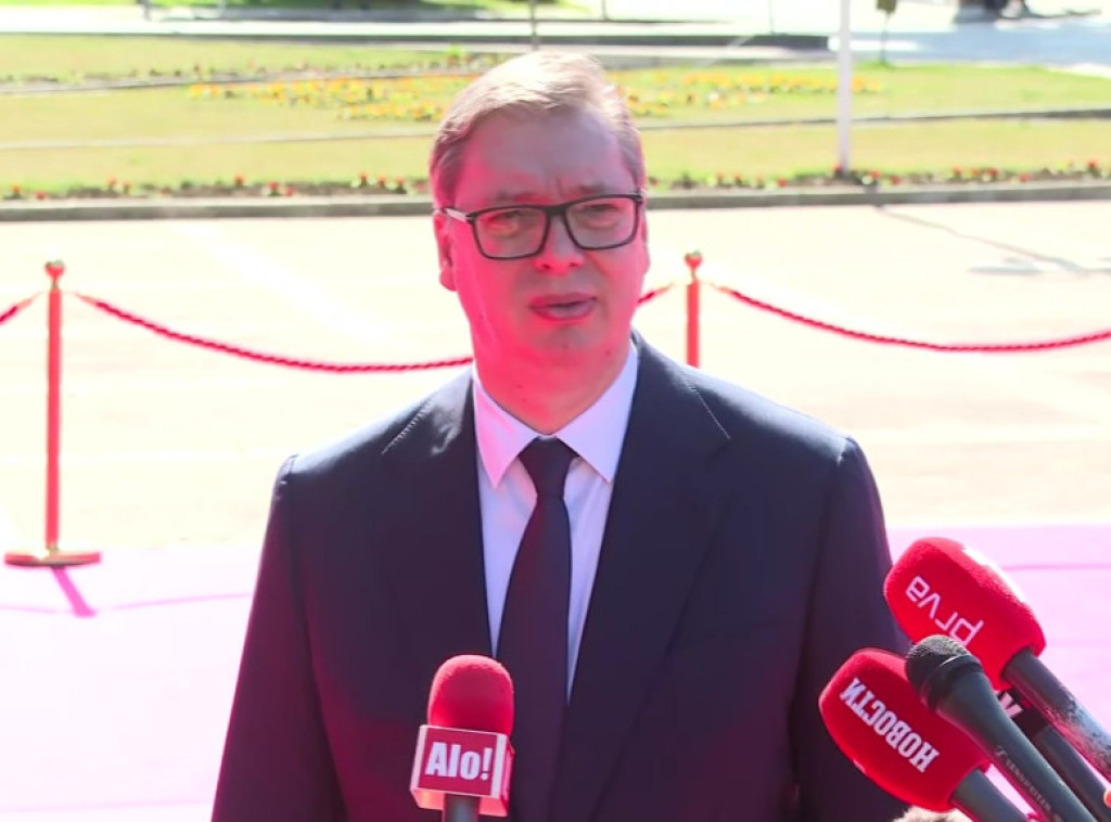 Vucic: Important topics, meeting with Zelenskyy ahead in Tirana