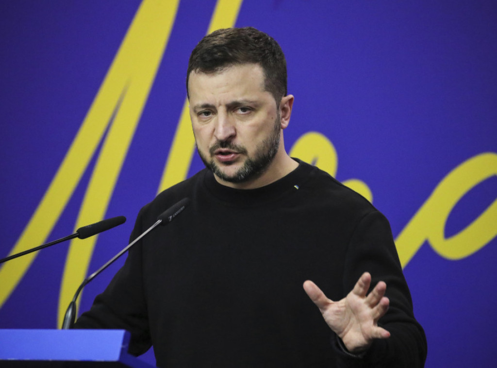 Zelenski: Potrebna politička volja da se Kijevu obezbede vojne zalihe