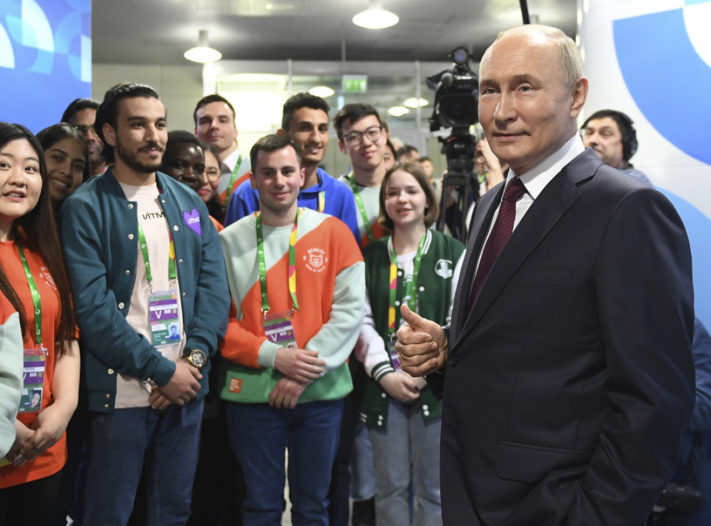 Putin: SAD su pustile duha iz boce, tradicionalne vrednosti su temelj postojanja