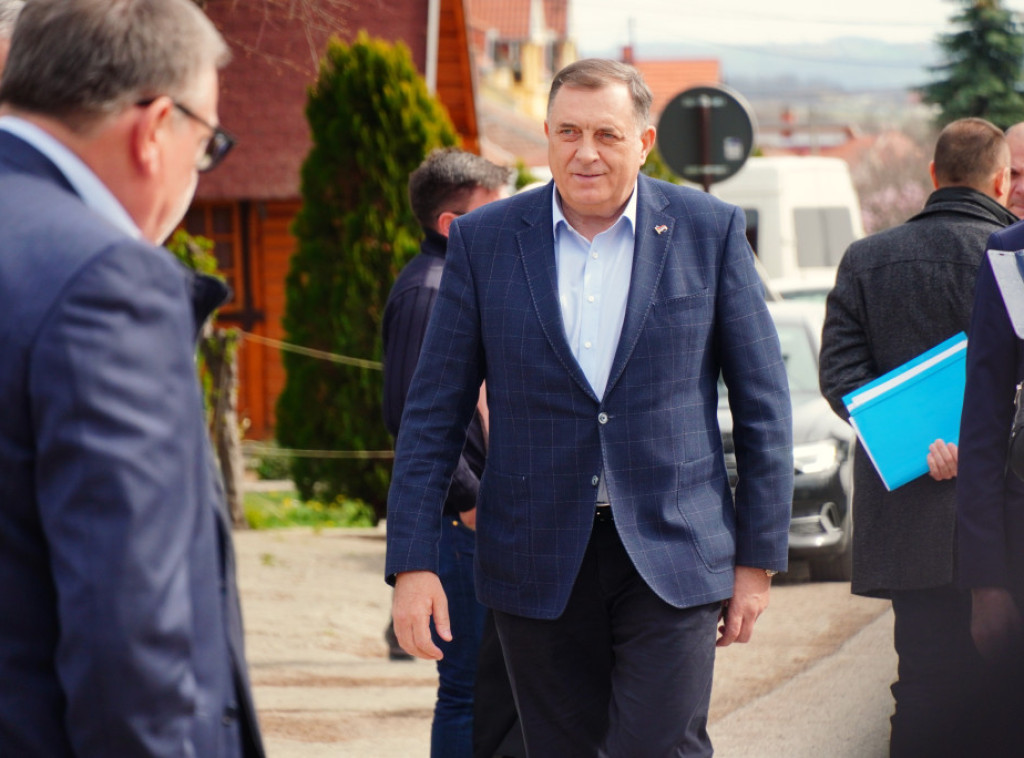 Dodik: Veoma je važno da vlast u Srbiji ostane moćna i snažna