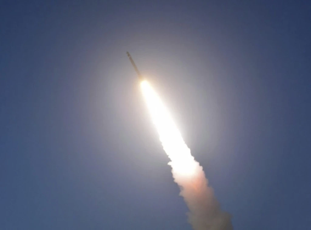 KCNA: Severna Koreja testirala novu taktičku balističku raketu