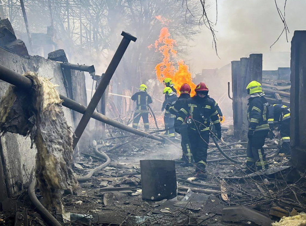 Broj ubijenih u ruskom napadu na Odesu porastao na 20, najmanje 75 povređenih