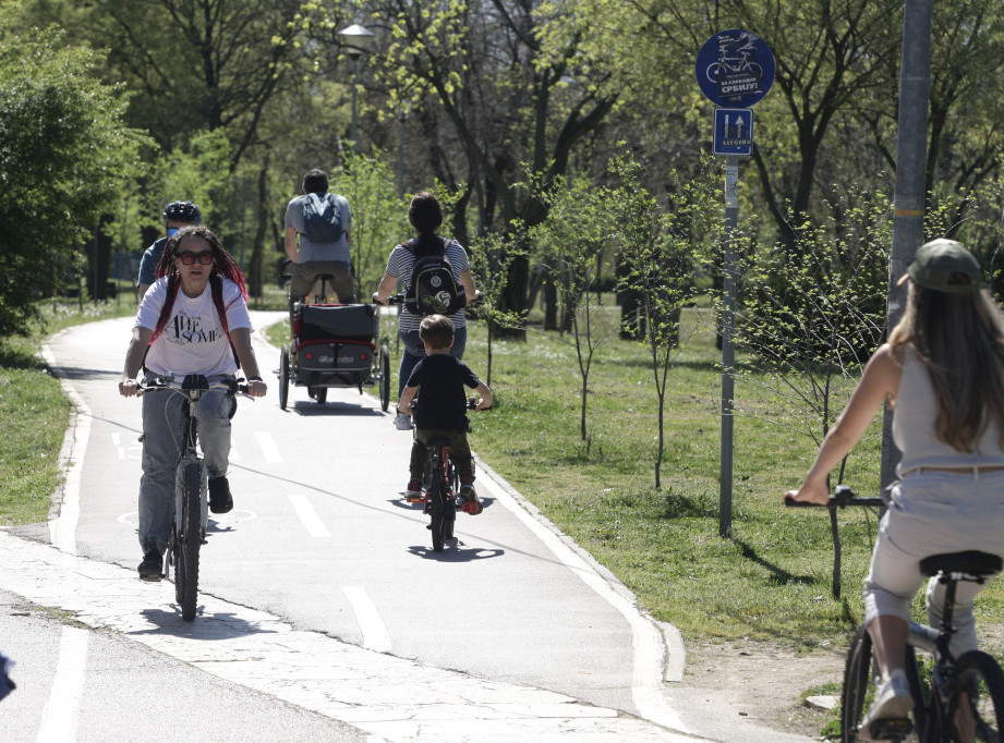 U Srbiji danas pretežno sunčano i toplo vreme sa temperaturom do 28 stepeni