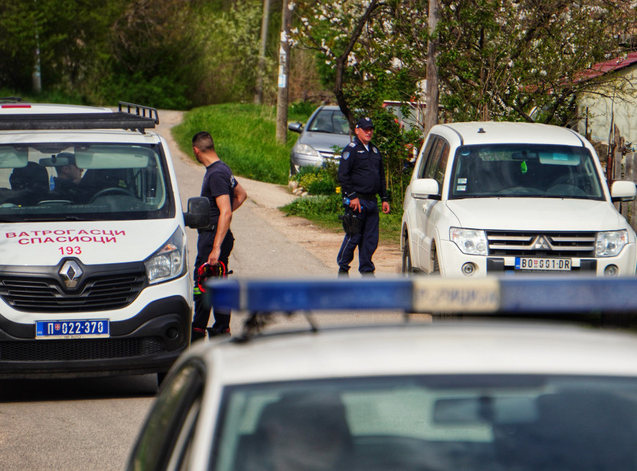 Sudar taksi vozila i traktora u mestu Prislonica, četiri osobe lakše povređene