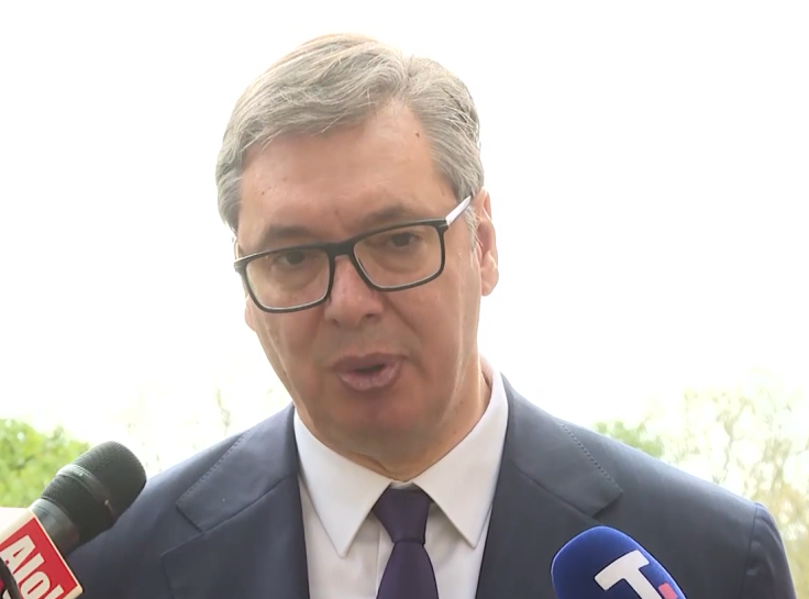 Vučić: Hvala Makronu na dobrodošlici koja se retko viđa