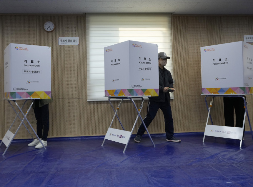 U Južnoj Koreji parlamentarni izbori, moguća pobeda opozicije