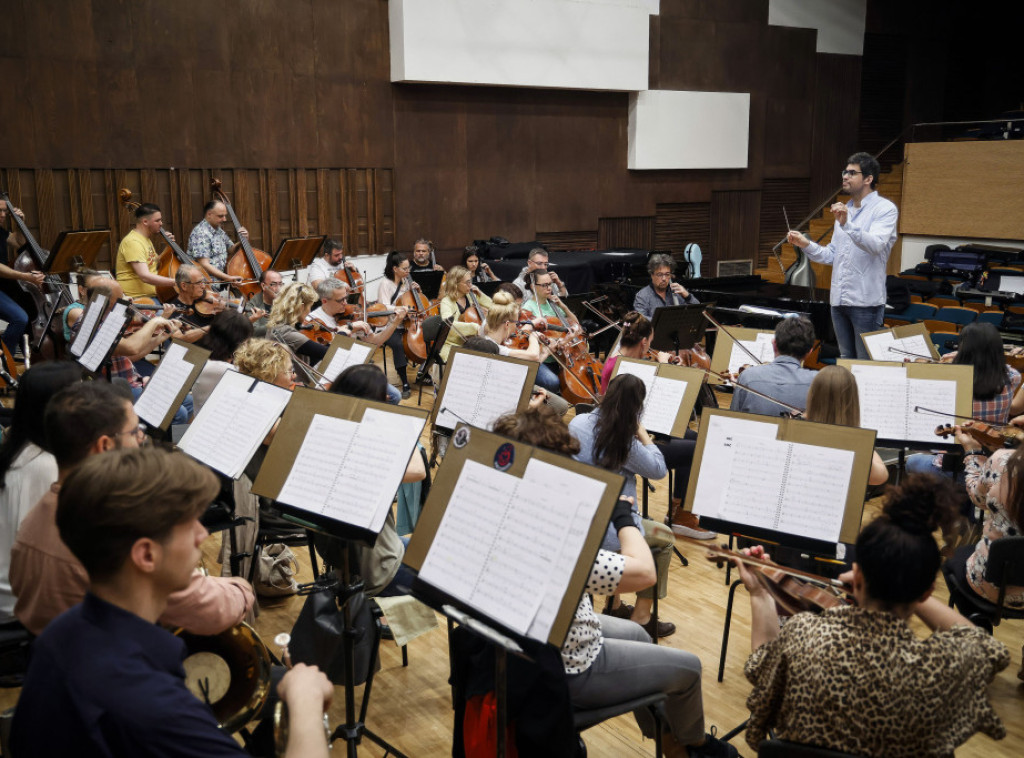 Beogradska filharmonija svira prvu i poslednju simfoniju Šostakoviča u Kolarcu