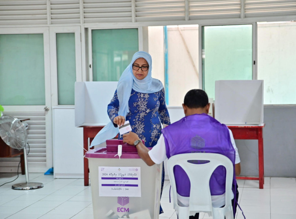 Parlamentarni izbori na Maldivima ključni za prokineskog predsednika Muizua