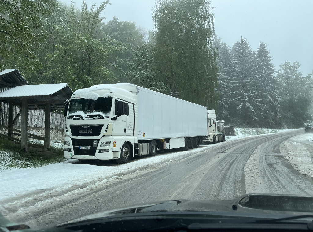 Na Pešteru i Kopaoniku napadao sneg do 15 centimetara