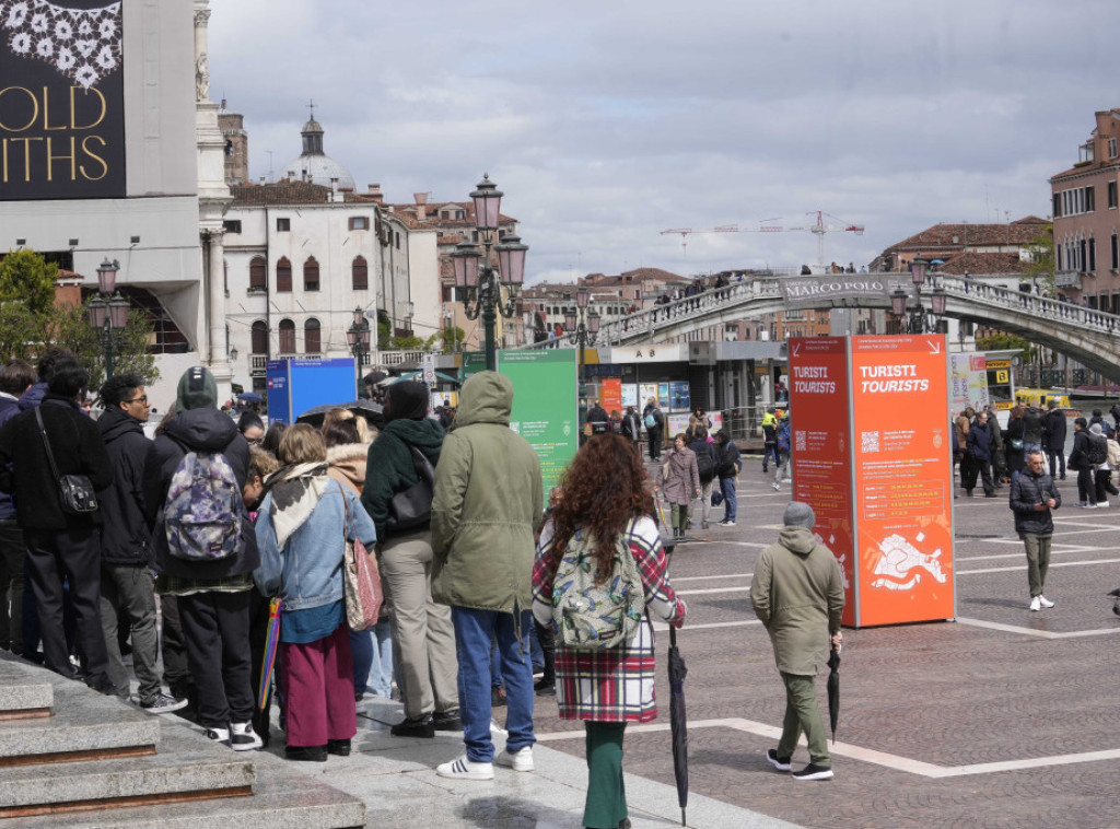 Venecija počinje da naplaćuje turistima ulazak u grad