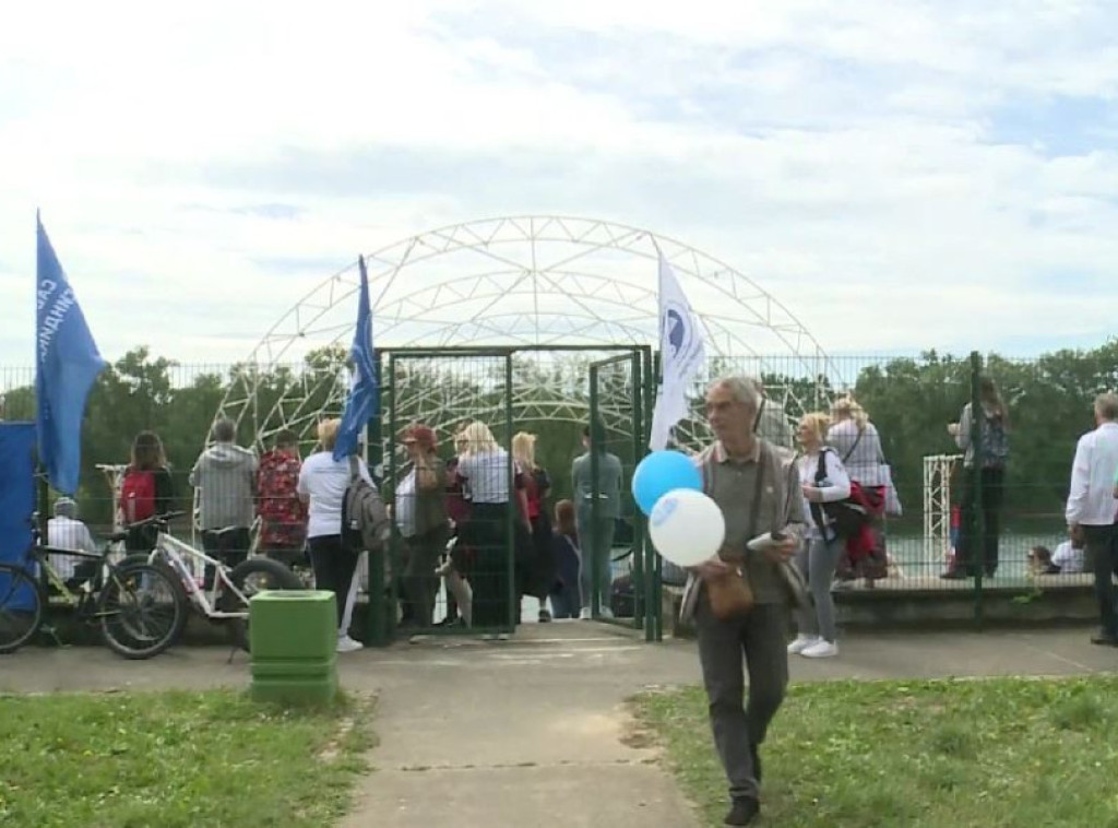 Savez samostalnih sindikata Srbije obeležio Prvi maj razgovorom sa građanima o problemima radnika