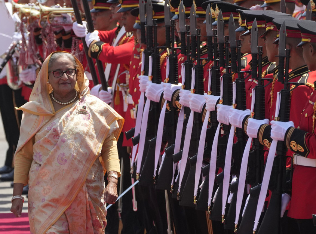 Premijerka Bangladeša: Vlasnici fabrika da se odreknu luksuza radi zaposlenih