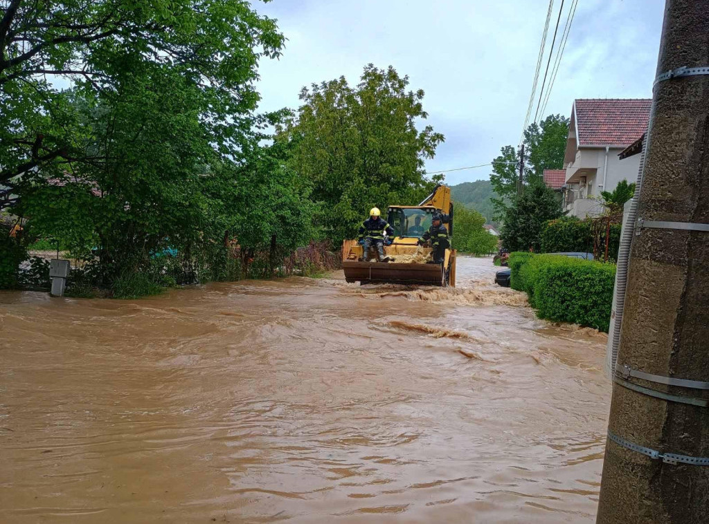 Stanje u Svrljigu se stabilizuje nakon izlivanja bujičnih potoka