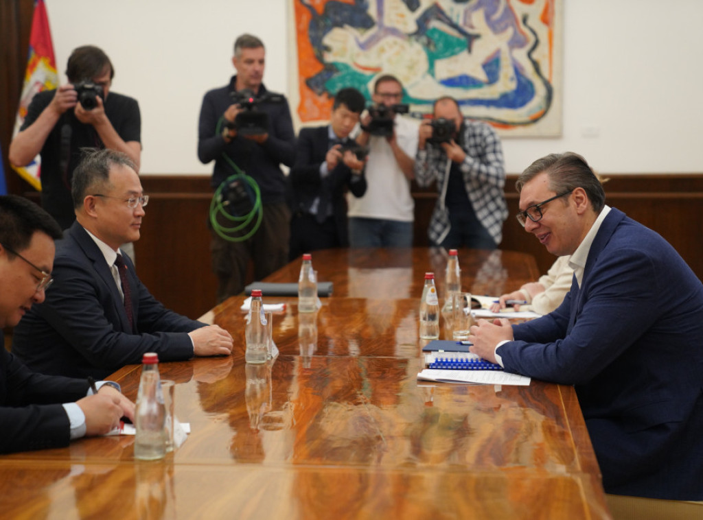 Vučić se sastao sa ambasadorom Kine: S nestrpljenjem čekamo posetu predsednika Sija