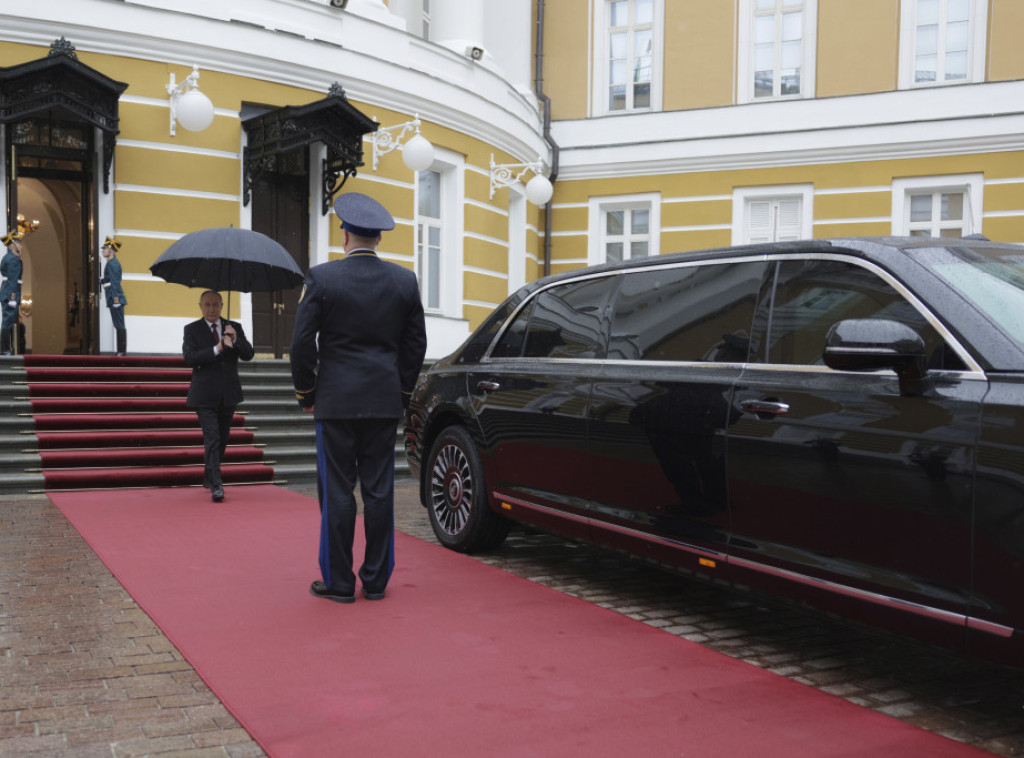 Vladimir Putin će od sada koristiti restilizovanu limuzinu Aurus Senat