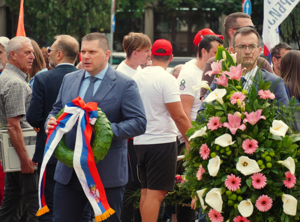 Nikodijević položio venac na Spomen-kompleksu oslobodiocima Beograda