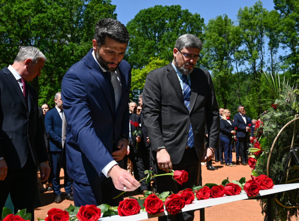 Aleksandar Šapić odao poštu žrtvama genocida nad Srbima, Jevrejima i Romima u NDH