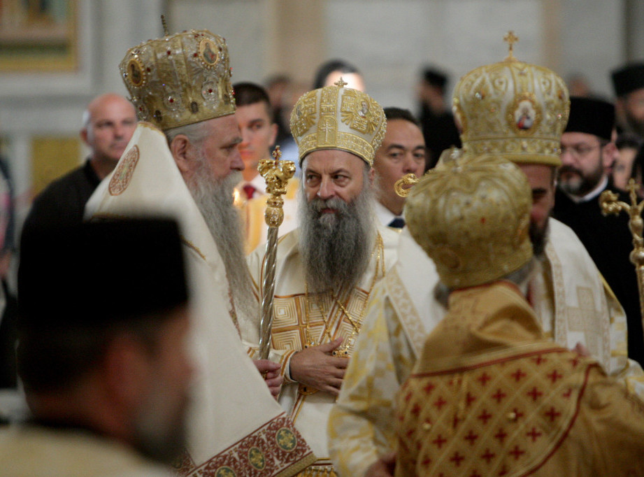 Porfirije sa članovima Sinoda u Eparhij gornjokarlovačkoj i Rijeci