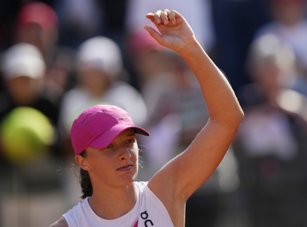 Poljska teniserka Iga Švjontek prva polufinalistkinja turnira u Rimu