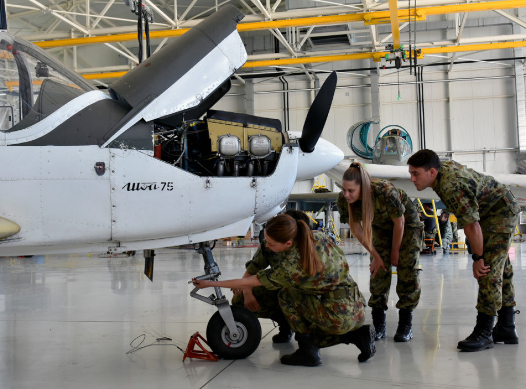 Realizovana obuka za tehničko održavanje aviona Vojske Srbije